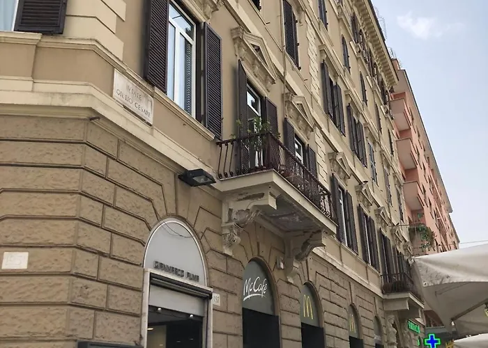 207 Inn Roma